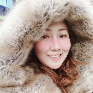 Meet your Posher, Anna loraine